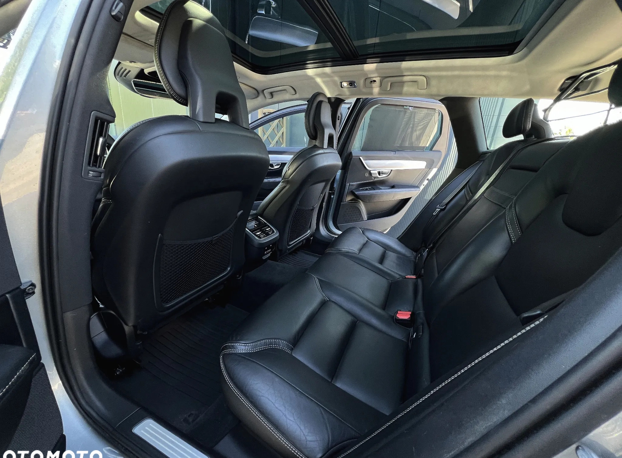 Volvo V90 cena 127900 przebieg: 94000, rok produkcji 2017 z Ośno Lubuskie małe 704